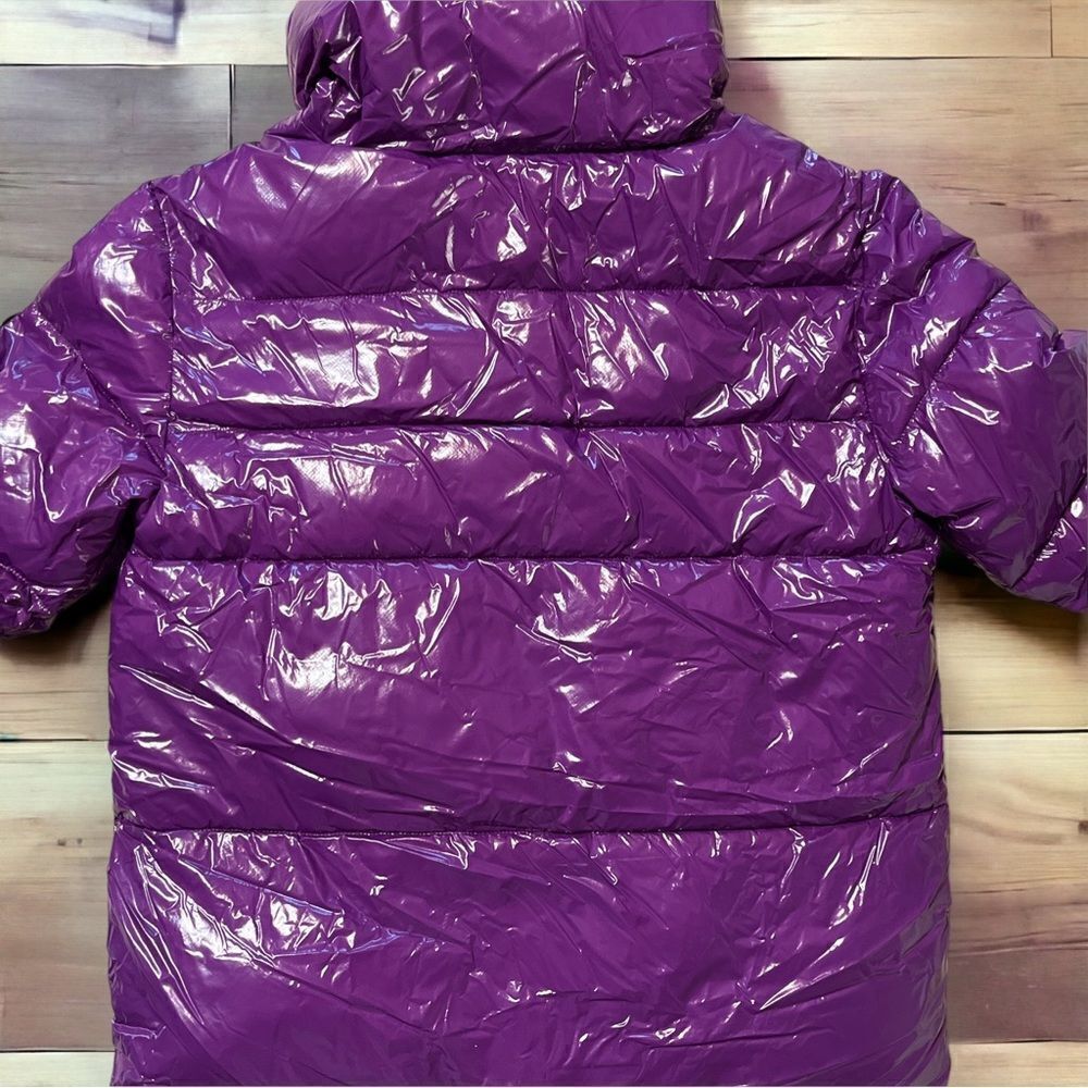 NOIZE Goldie Short Puffer Jacket in Grape - Picture 3 of 16